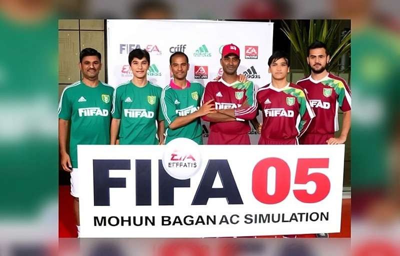 FIFA 05: Mohun Bagan AC Simulation launch event in Kolkata with fans and players wearing green and maroon